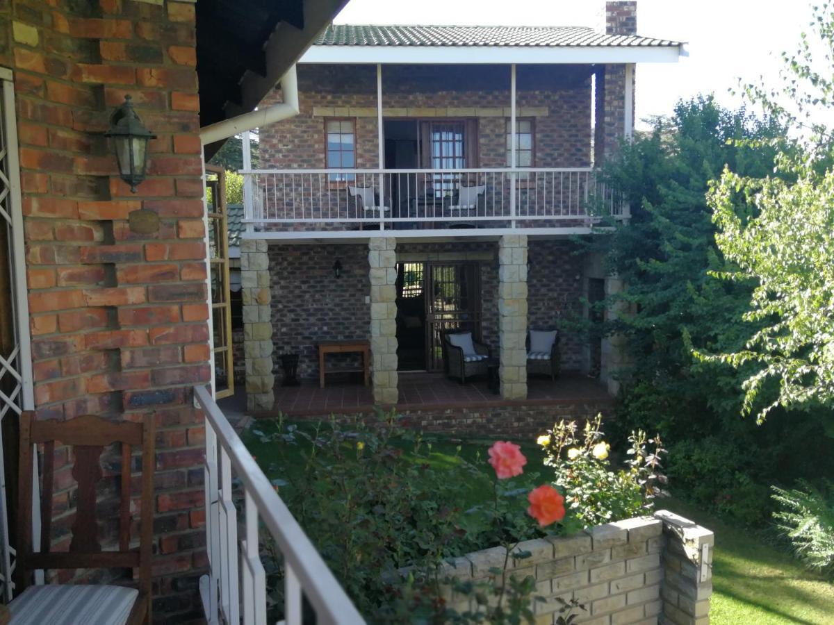 Clarens Cottages Zewnętrze zdjęcie